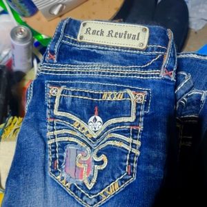 Rock Revival Ladies Raven Straight Red Plaid Pocket distressed Blue Jeans 28